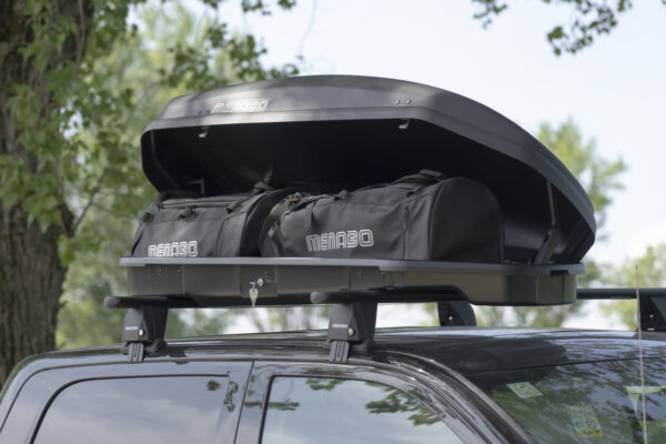 Cutie portbagaj Menabo Satellite 330 ABS Dark, 141x77x34cm - imagine 6