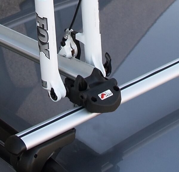 Suport bicicleta Menabo Bike Pro cu prindere pe bare transversale de furca - imagine 6