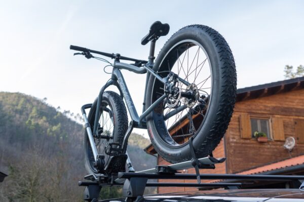 Suport bicicleta Menabo Chrono cu prindere pe bare transversale - imagine 17