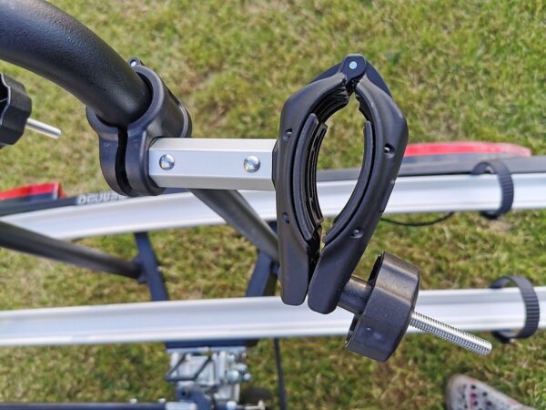 Suport biciclete Menabo Merak Tilting Plus pentru 3 biciclete cu prindere pe carligul de remorcare - imagine 11